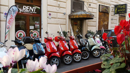 My-scooter-rent-in-rome-via-lazio-33-across-via-veneto-roma